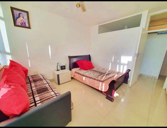 1.5 BEDROOM APARTMENT TO LET IN TOWNSEND ESTATE